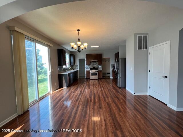 639 Willet Way E, Lansing, MI 48823 - photo 13
