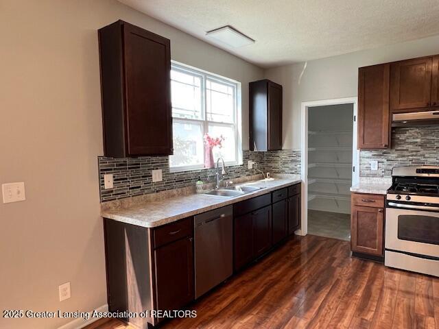 639 Willet Way E, Lansing, MI 48823 - photo 8