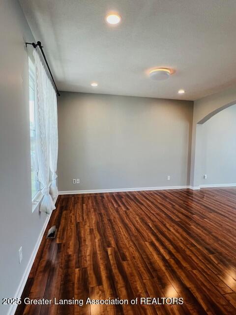 639 Willet Way E, Lansing, MI 48823 - photo 17