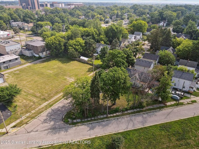 816 Hickory St, Lansing, MI 48912 - photo 3