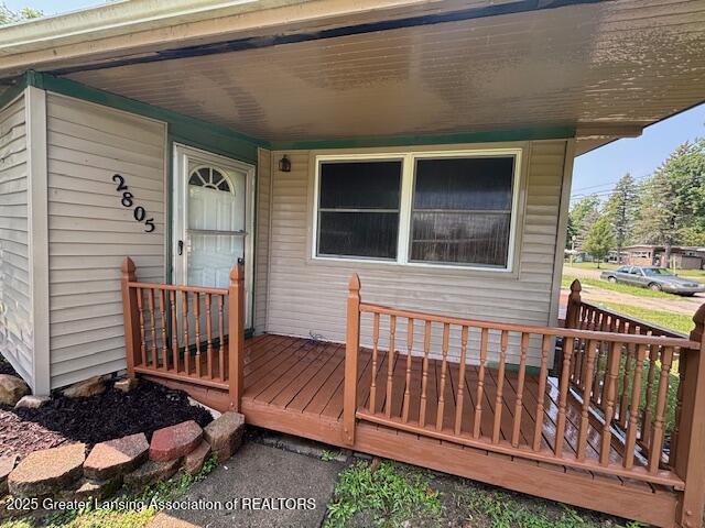 2805 Lafayette Ave, Lansing, MI 48906 - photo 2
