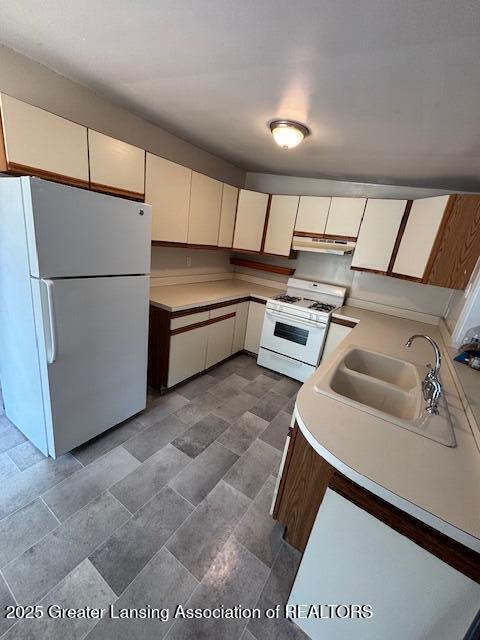 2805 Lafayette Ave, Lansing, MI 48906 - photo 8