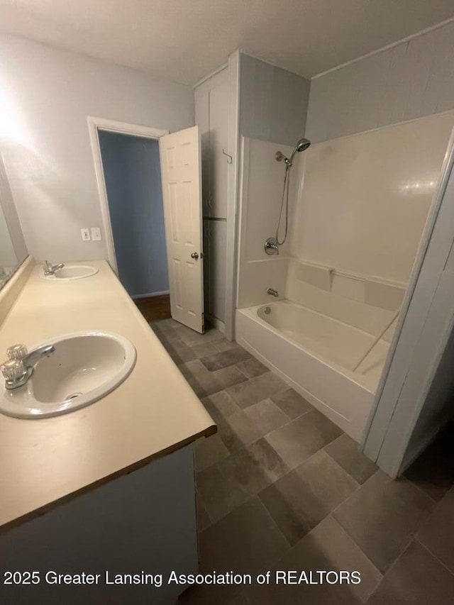2805 Lafayette Ave, Lansing, MI 48906 - photo 11
