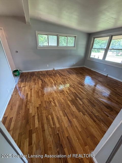 2805 Lafayette Ave, Lansing, MI 48906 - photo 4