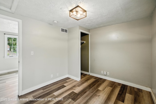 3003 Timber Dr, Lansing, MI 48917 - photo 17