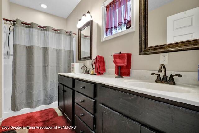 717 High St, Charlotte, MI 48813 - photo 33