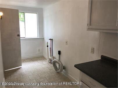 138 S Clemens Ave, Lansing, MI 48912 - photo 4