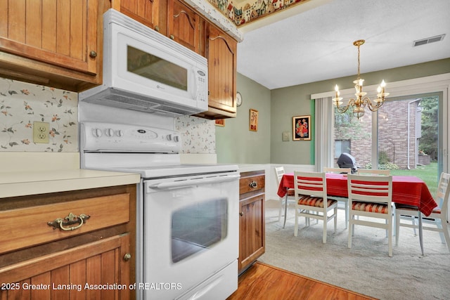 1042 Grenoble Ln Unit B, Lansing, MI 48917 - photo 14