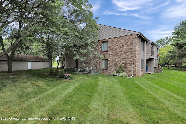 1042 Grenoble Ln Unit B, Lansing, MI 48917 - photo 26