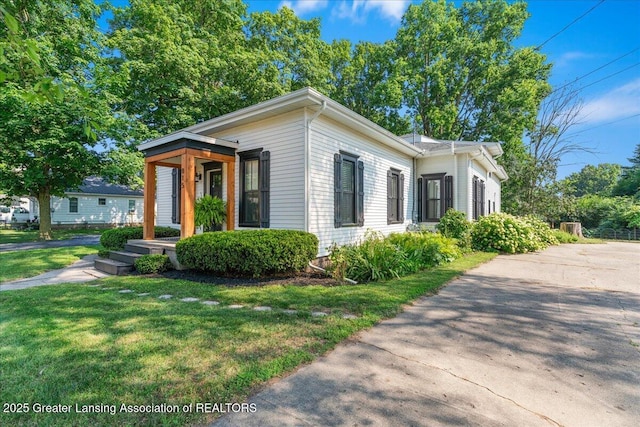 815 W Jefferson St, Grand Ledge, MI 48837 - photo 4