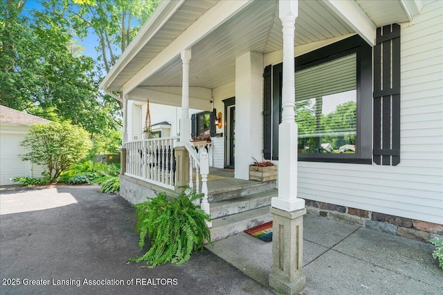 815 W Jefferson St, Grand Ledge, MI 48837 - photo 5
