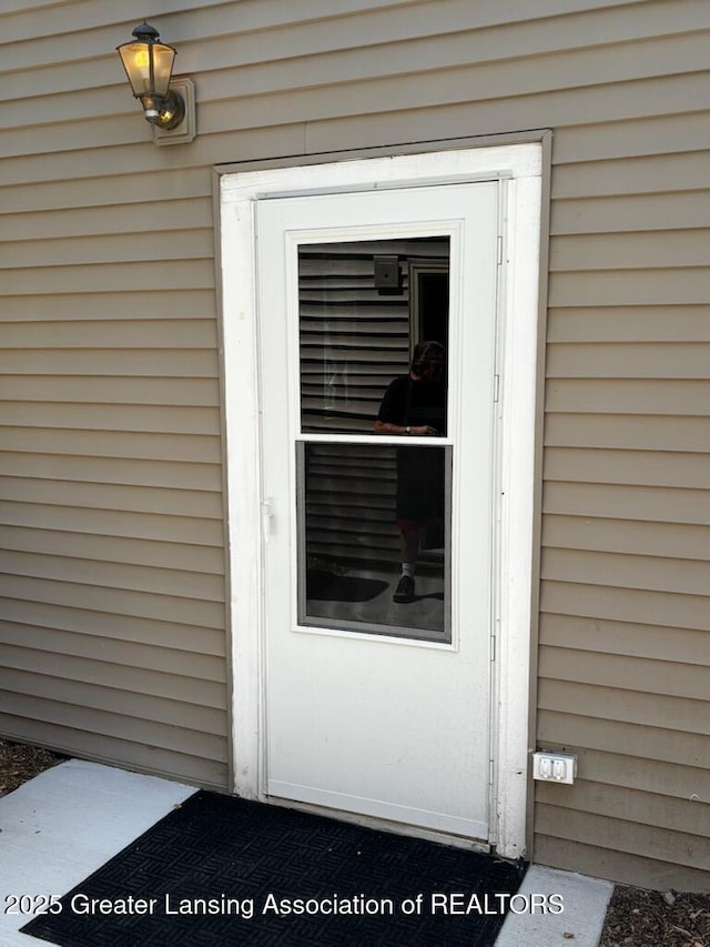 204 N Whittemore St, Saint Johns, MI 48879 - photo 21