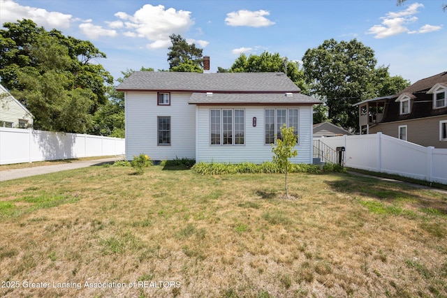 310 S Bower St, Greenville, MI 48838 - photo 2