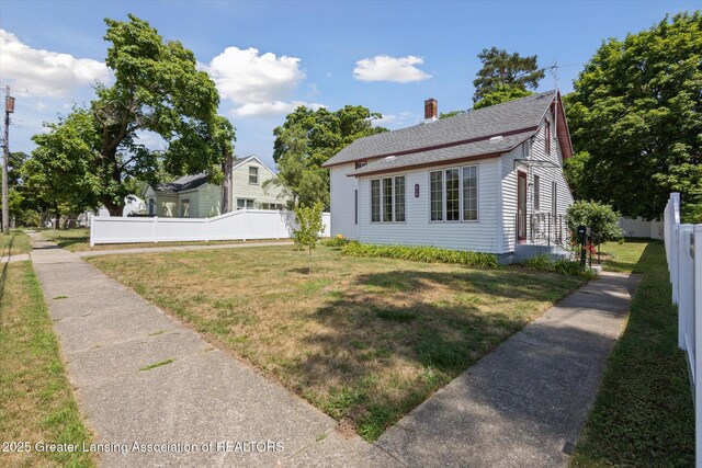 310 S Bower St, Greenville, MI 48838 - photo 4