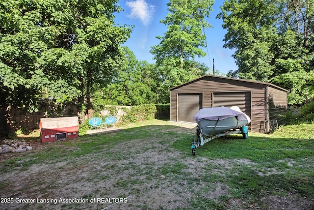 2329 Cumberland Rd, Lansing, MI 48906 - photo 34