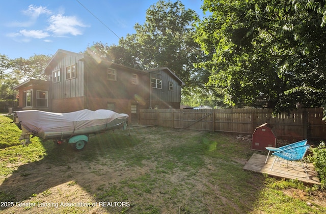 2329 Cumberland Rd, Lansing, MI 48906 - photo 36