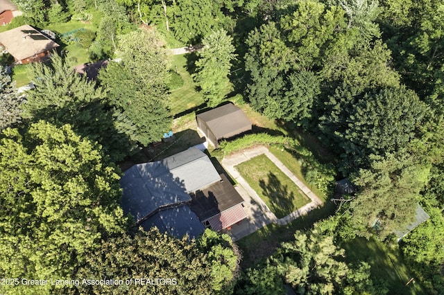 2329 Cumberland Rd, Lansing, MI 48906 - photo 38