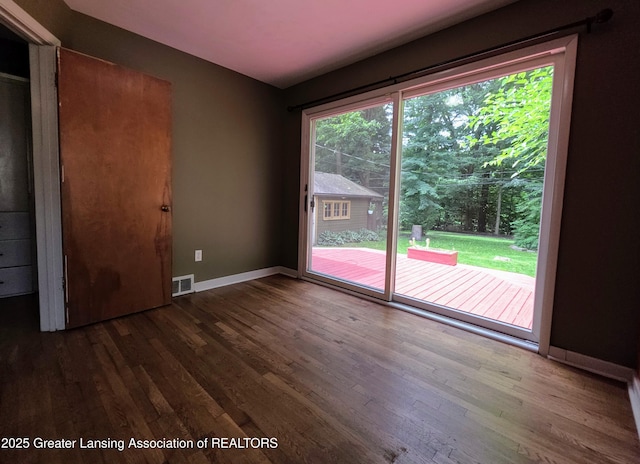 926 S Dexter Dr, Lansing, MI 48910 - photo 17