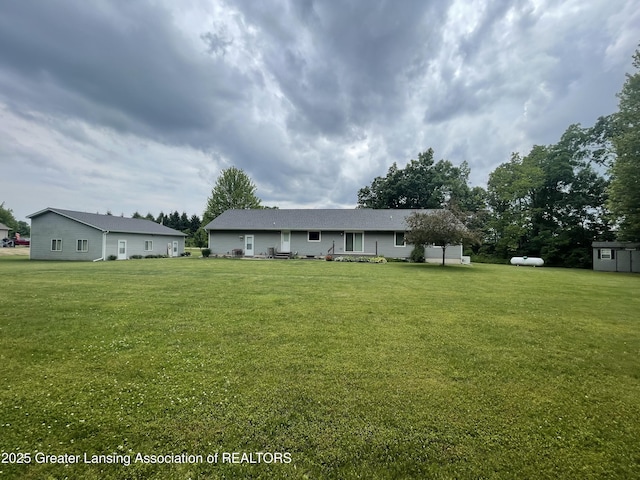 10788 N Clinton Trl, Sunfield, MI 48890 - photo 8