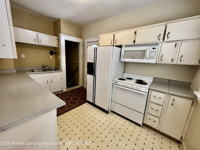 1720 Comfort St, Lansing, MI 48915 - photo 13