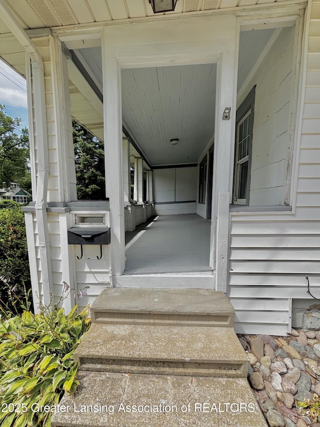 1720 Comfort St, Lansing, MI 48915 - photo 2