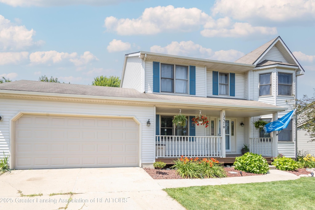 12370 Oakland Hills Dr, Dewitt, MI 48820 - photo 1