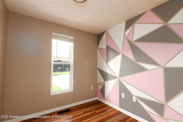 318 E Walnut St, Potterville, MI 48876 - photo 14