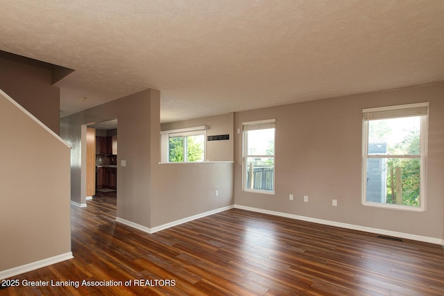 318 E Walnut St, Potterville, MI 48876 - photo 8