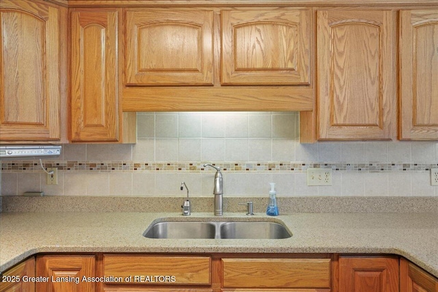 1018 Candela Ln, Grand Ledge, MI 48837 - photo 13