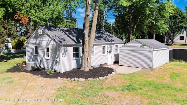 1176 Sabron Dr, East Lansing, MI 48823 - photo 4