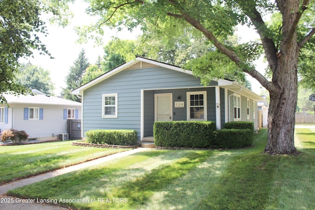 924 Warner Ave, Mason, MI 48854 - photo 1