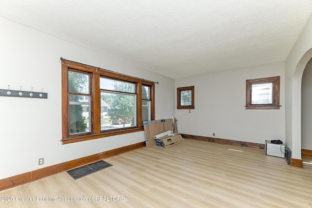 1836 S Rundle Ave, Lansing, MI 48910 - photo 2