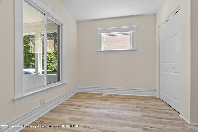 1141 Farrand St, Lansing, MI 48906 - photo 7