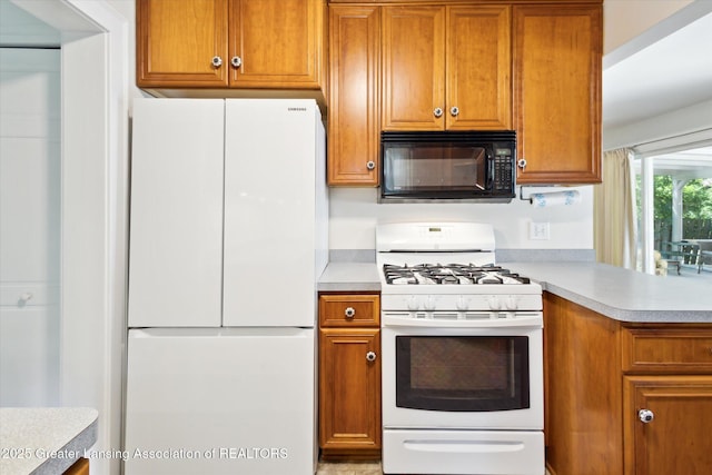 523 Bailey St, East Lansing, MI 48823 - photo 17