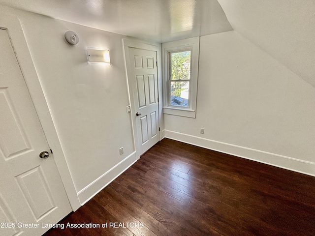 1620 Linval St, Lansing, MI 48910 - photo 23