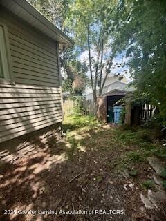 517 Jason Ct, Lansing, MI 48910 - photo 4