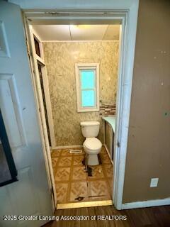 517 Jason Ct, Lansing, MI 48910 - photo 8