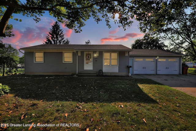5105 NW Wallingford Dr, Comstock Park, MI 49321 - photo 1