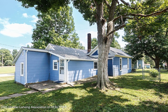 327 Mineral St, Grand Ledge, MI 48837 - photo 23