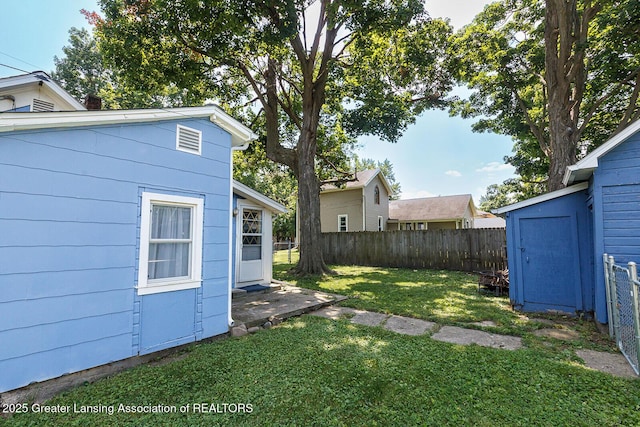 327 Mineral St, Grand Ledge, MI 48837 - photo 24