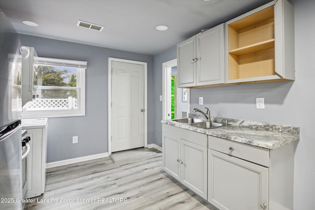 2319 Lyons Ave, Lansing, MI 48910 - photo 4