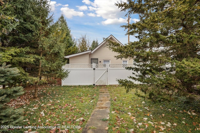 2319 Lyons Ave, Lansing, MI 48910 - photo 14