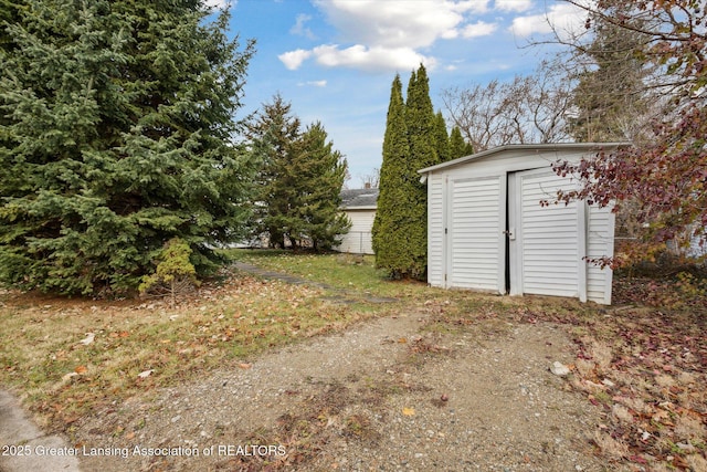 2319 Lyons Ave, Lansing, MI 48910 - photo 15