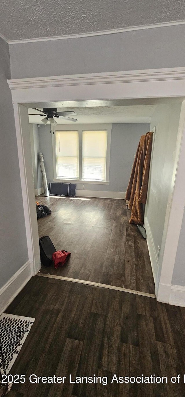 921 N Sycamore St, Lansing, MI 48906 - photo 2