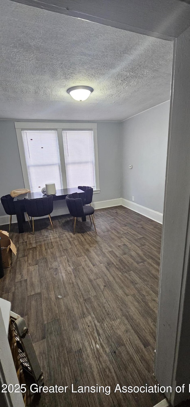 921 N Sycamore St, Lansing, MI 48906 - photo 3