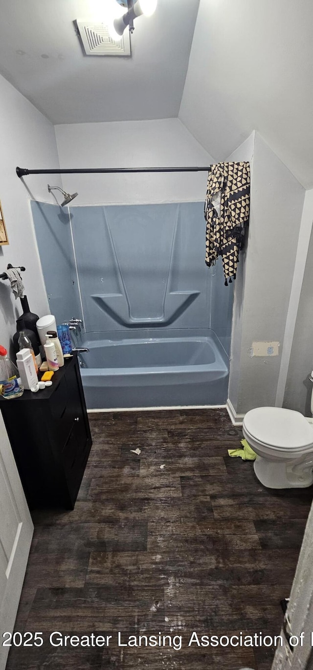 921 N Sycamore St, Lansing, MI 48906 - photo 8
