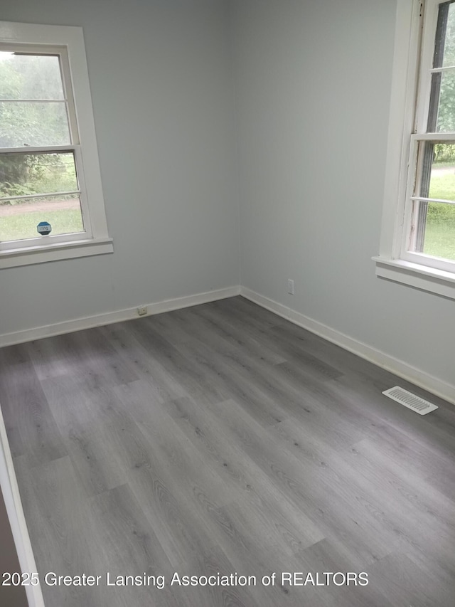 1229 Eaton Ct, Lansing, MI 48910 - photo 10