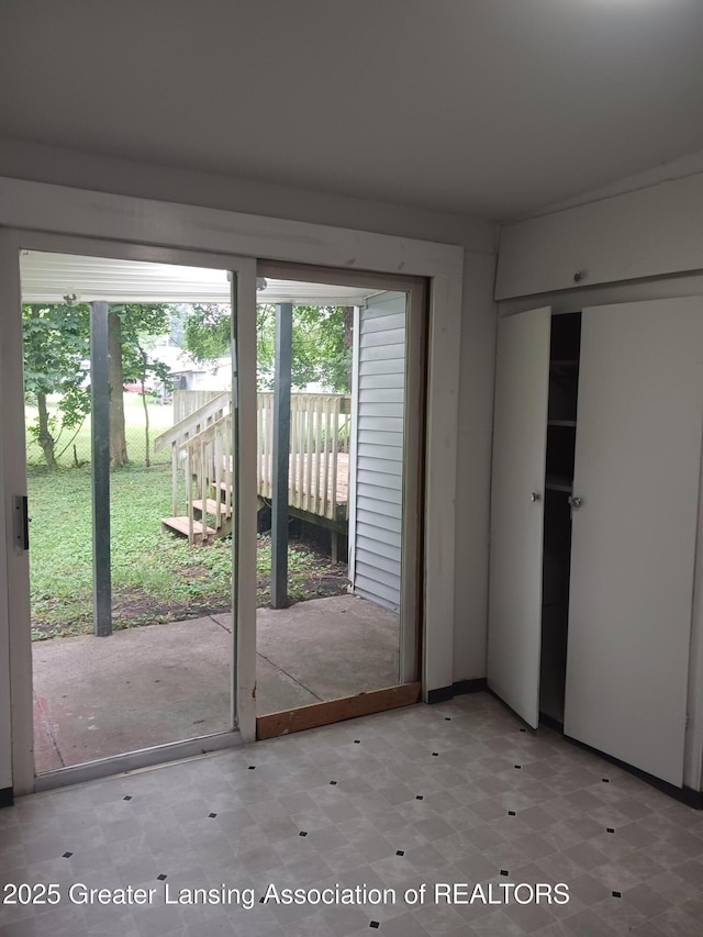 1229 Eaton Ct, Lansing, MI 48910 - photo 15