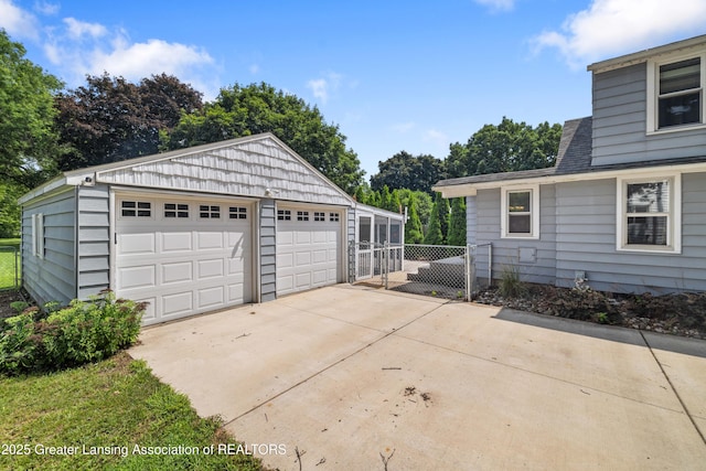 605 Clement Rd, Lansing, MI 48917 - photo 4