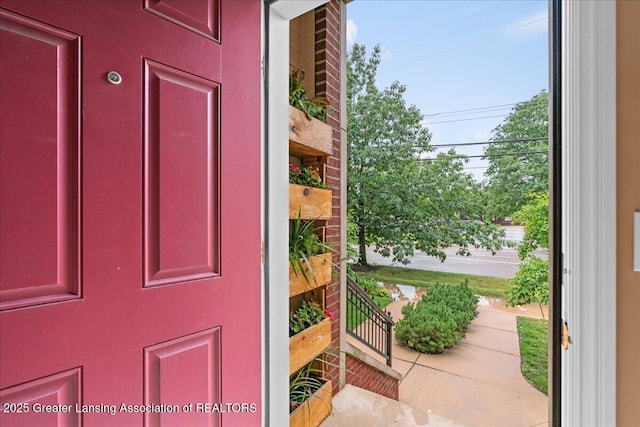 621 S Grand Ave, Lansing, MI 48933 - photo 10